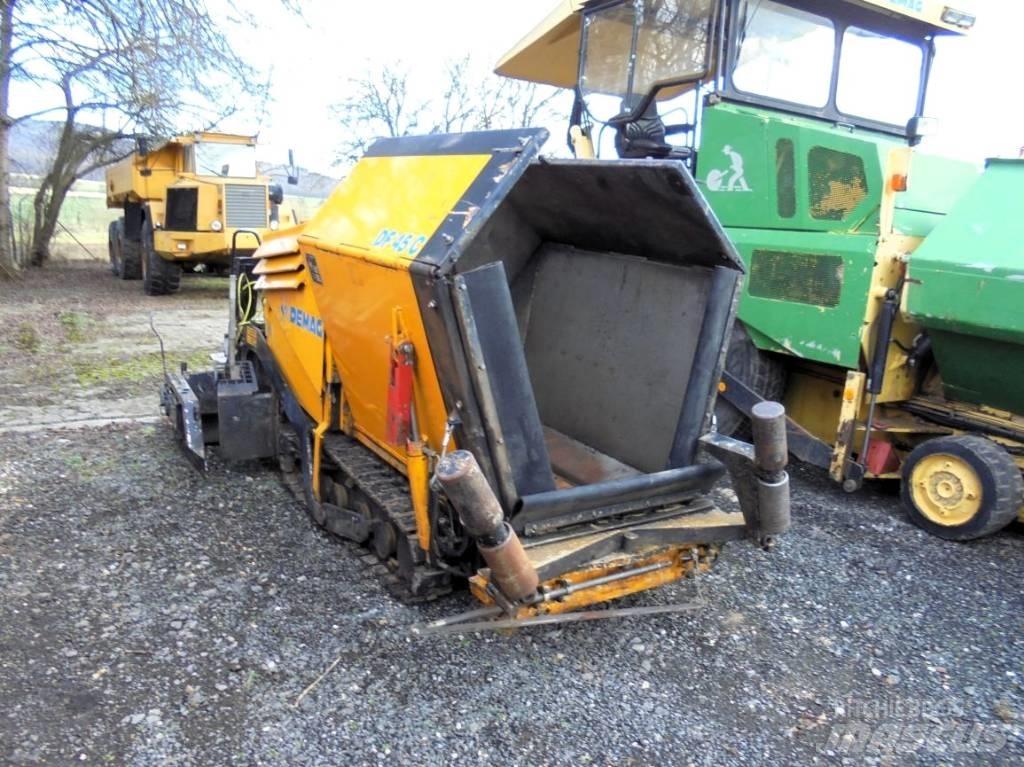 Demag DF 45 C Asfaltafwerkmachines