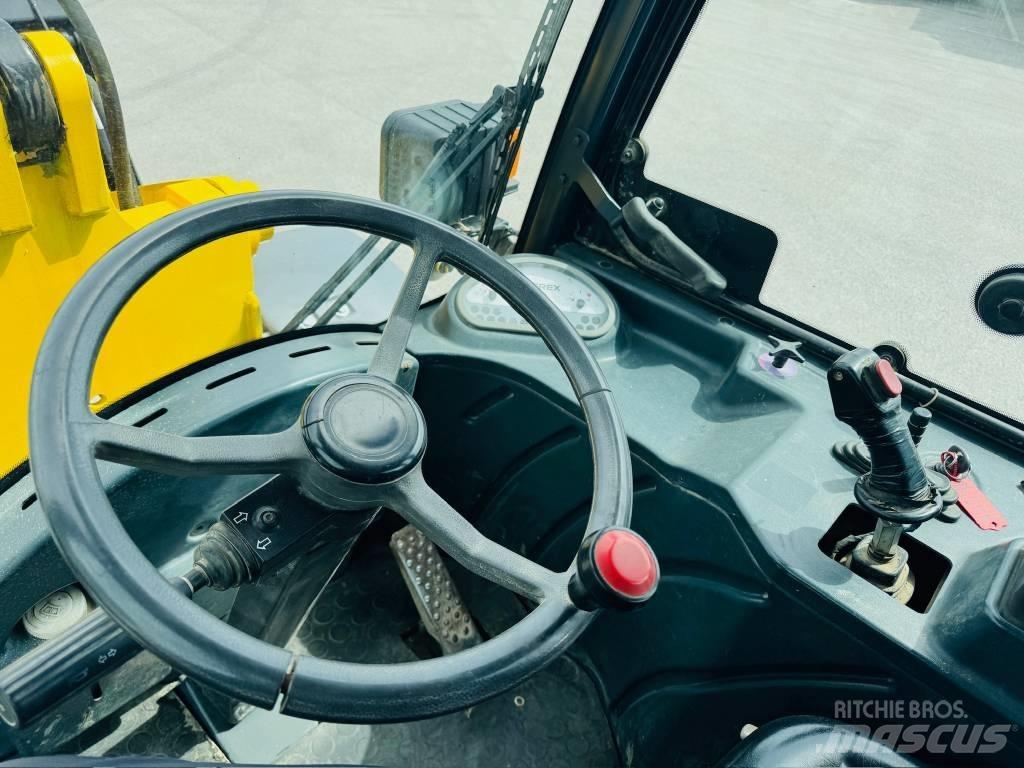 Terex 800L Wielladers