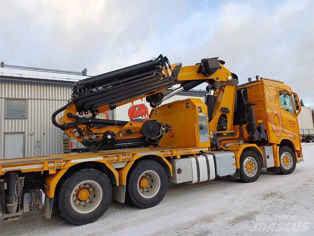 Volvo FH 540 Vlakke laadvloer met kraan