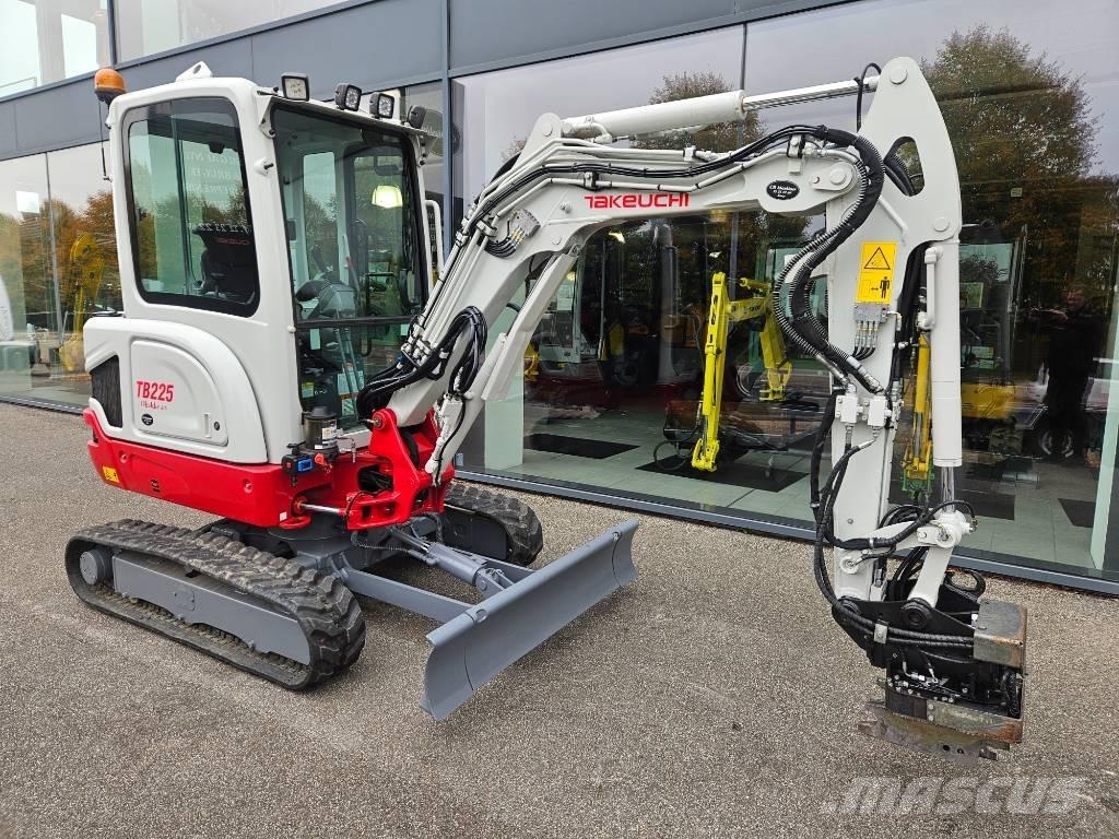 Takeuchi TB 225 Minigraafmachines < 7t