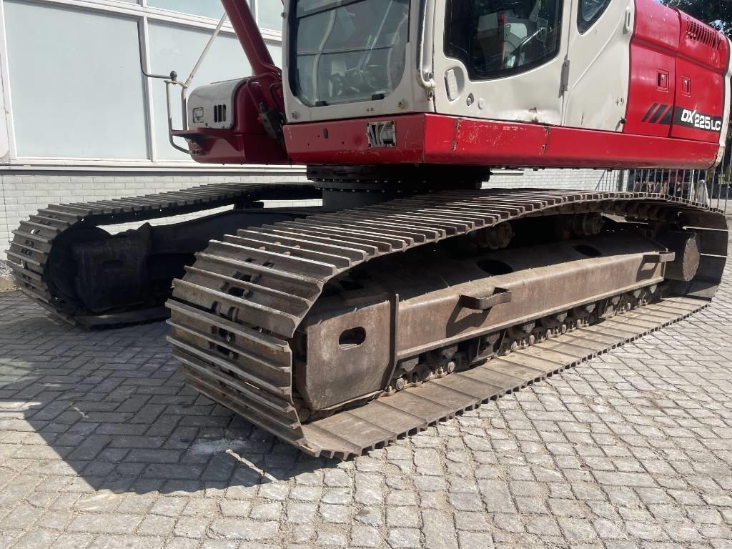 Doosan DX 225 LC Rupsgraafmachines