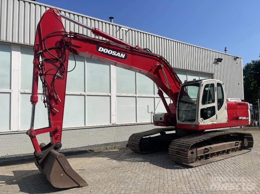 Doosan DX 225 LC Rupsgraafmachines