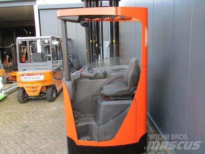 BT RRE 160 Reachtruck voor hoog niveau
