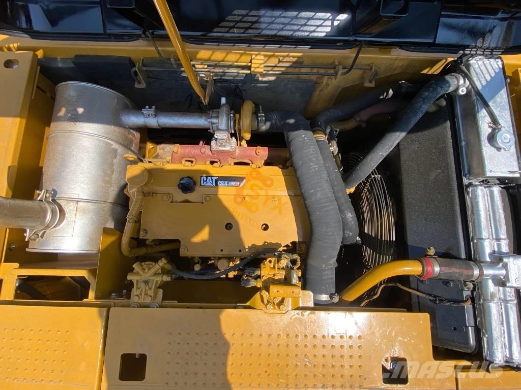 CAT CAT320 D2 Rupsgraafmachines