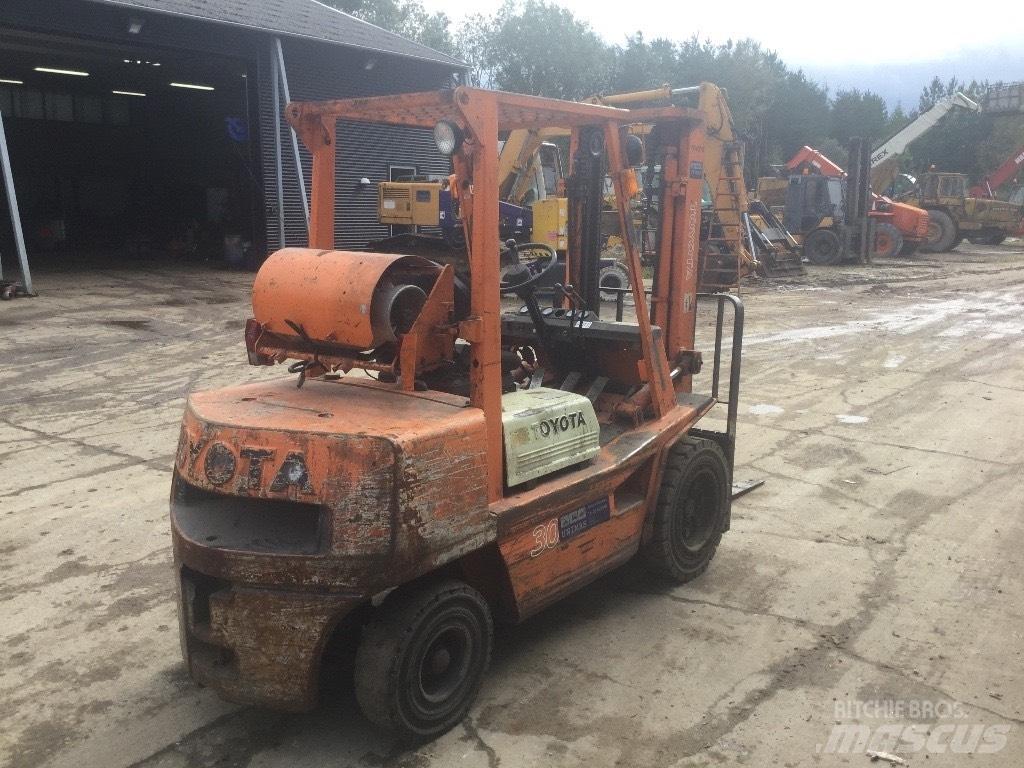 Toyota FG 30 LPG heftrucks