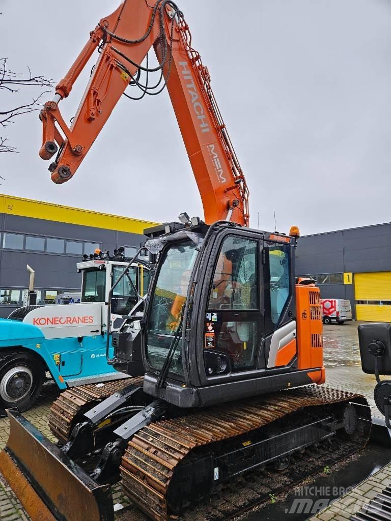 Hitachi ZX 135 US-7 Rupsgraafmachines