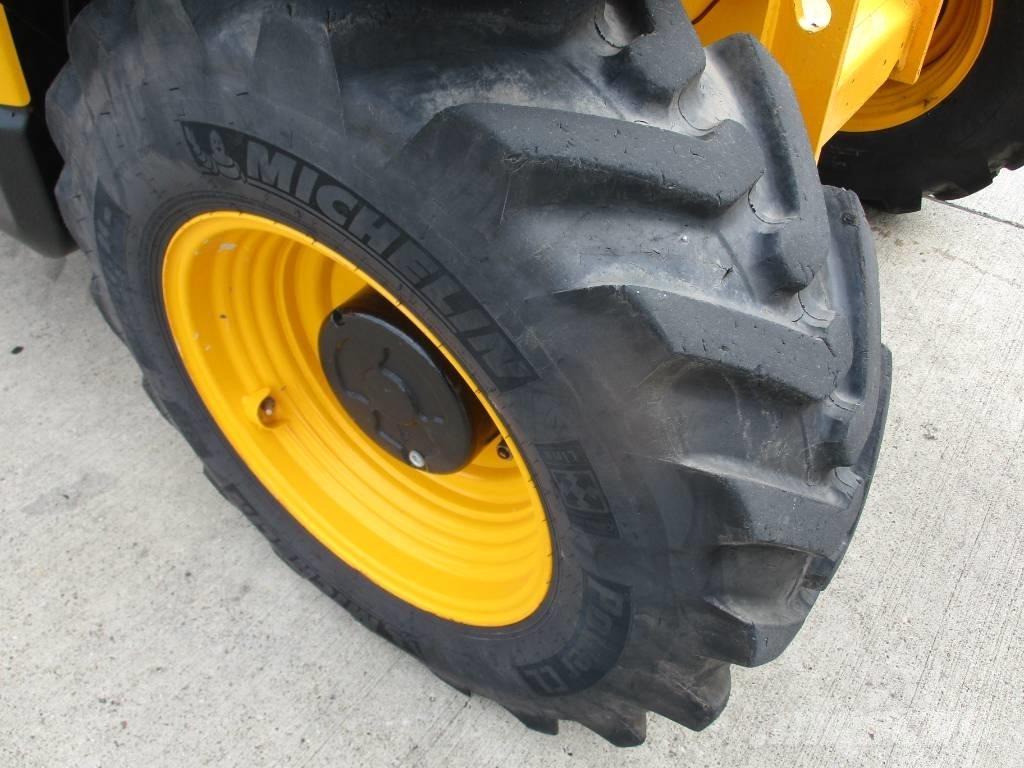 JCB 535-95 (599) Verreikers
