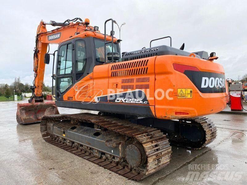 Doosan DX 225 LC Rupsgraafmachines