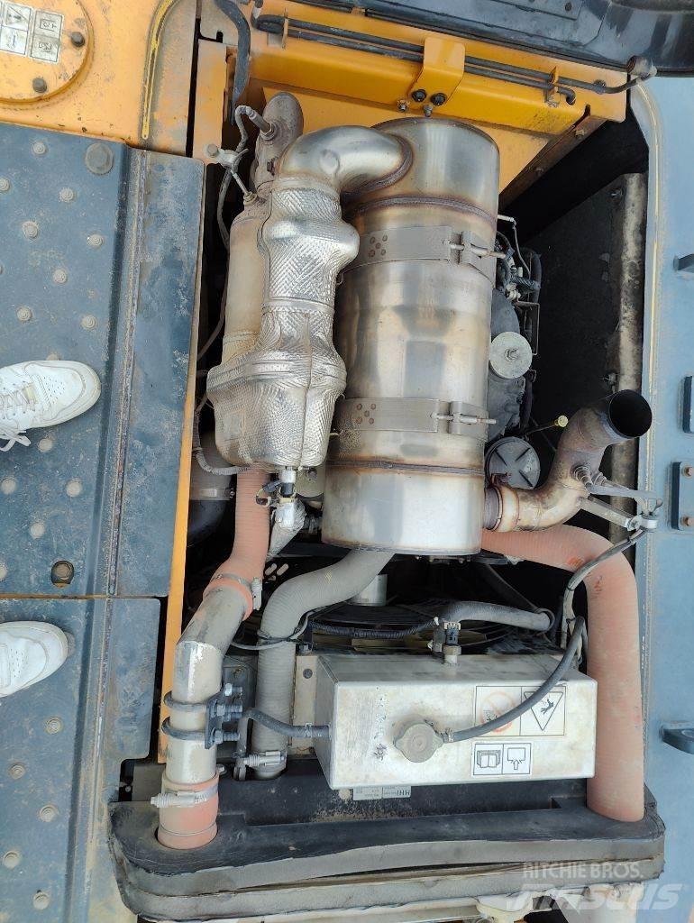 Hyundai HX160 L Rupsgraafmachines