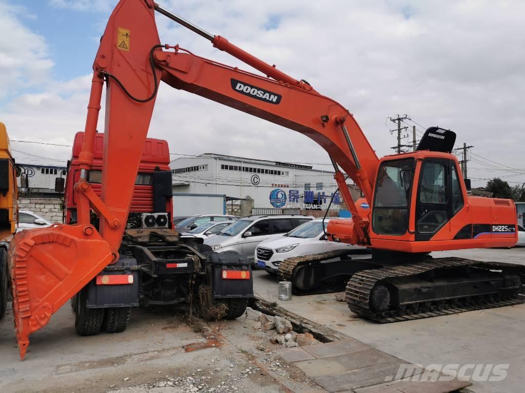 Doosan DH225LC-7 Rupsgraafmachines
