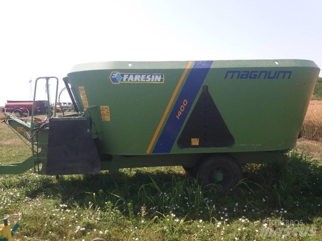 Faresin TMR-V-D 1400 Mengvoedermachines