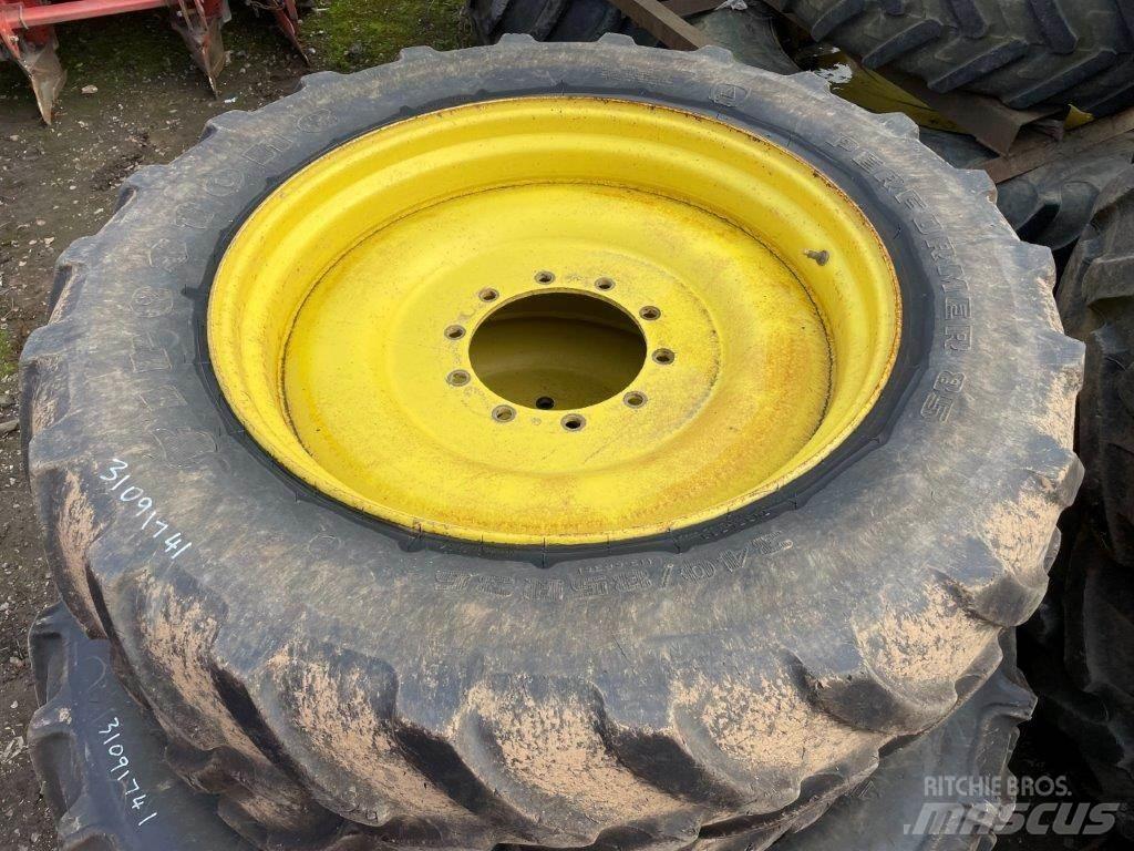  380/90R50 Banden, wielen en velgen