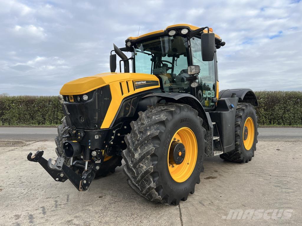 JCB 4220 FASTRAC Tractoren