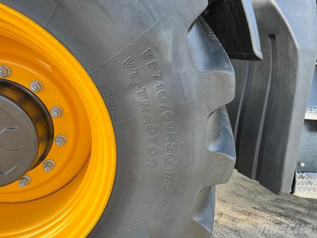 JCB 4220 ICON Tractoren