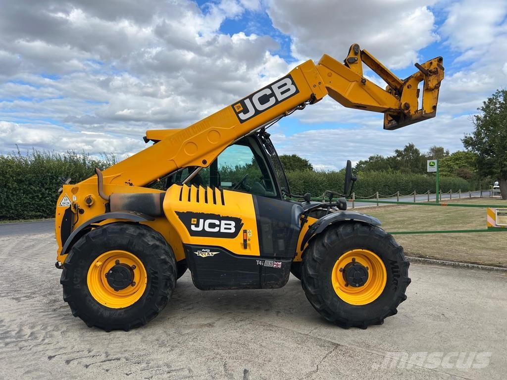 JCB 541-70 Verreikers voor landbouw