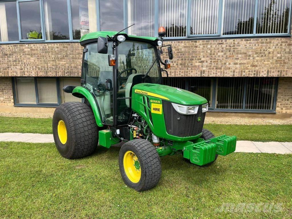 John Deere 4066R Compacttrekkers