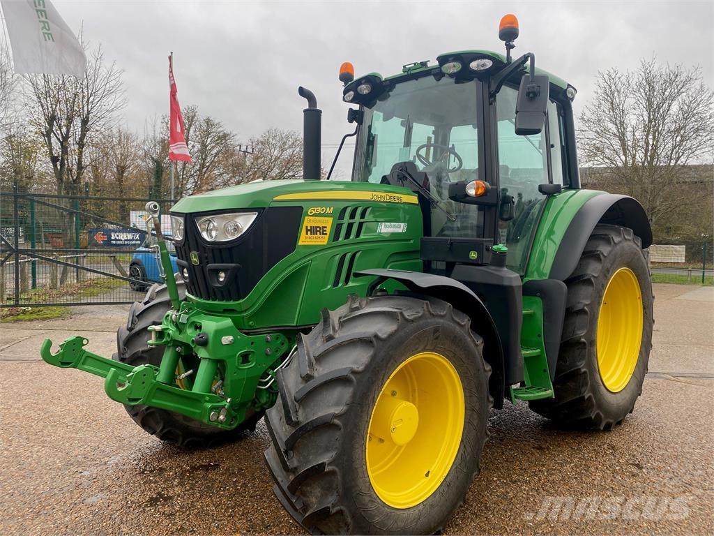 John Deere 6130M Tractoren
