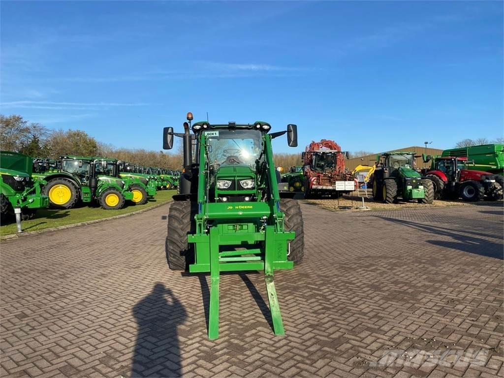 John Deere 6R150 Tractoren