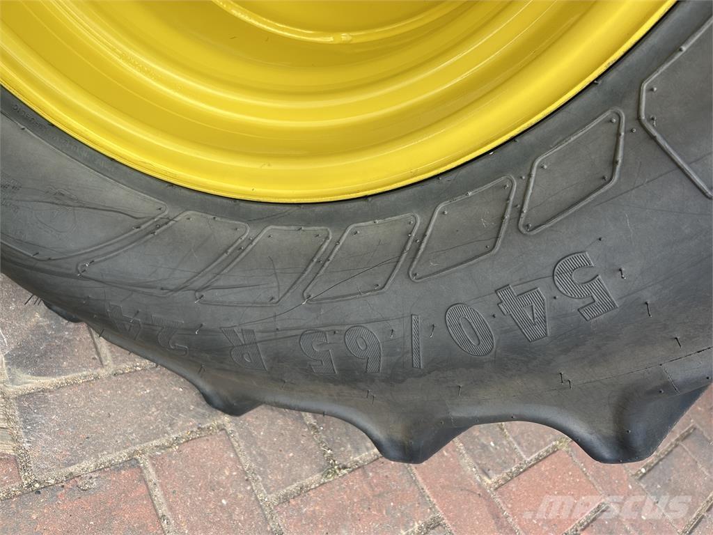 John Deere 6R150 Tractoren