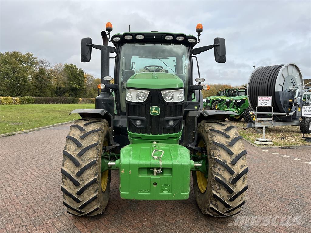 John Deere 6R155 Tractoren