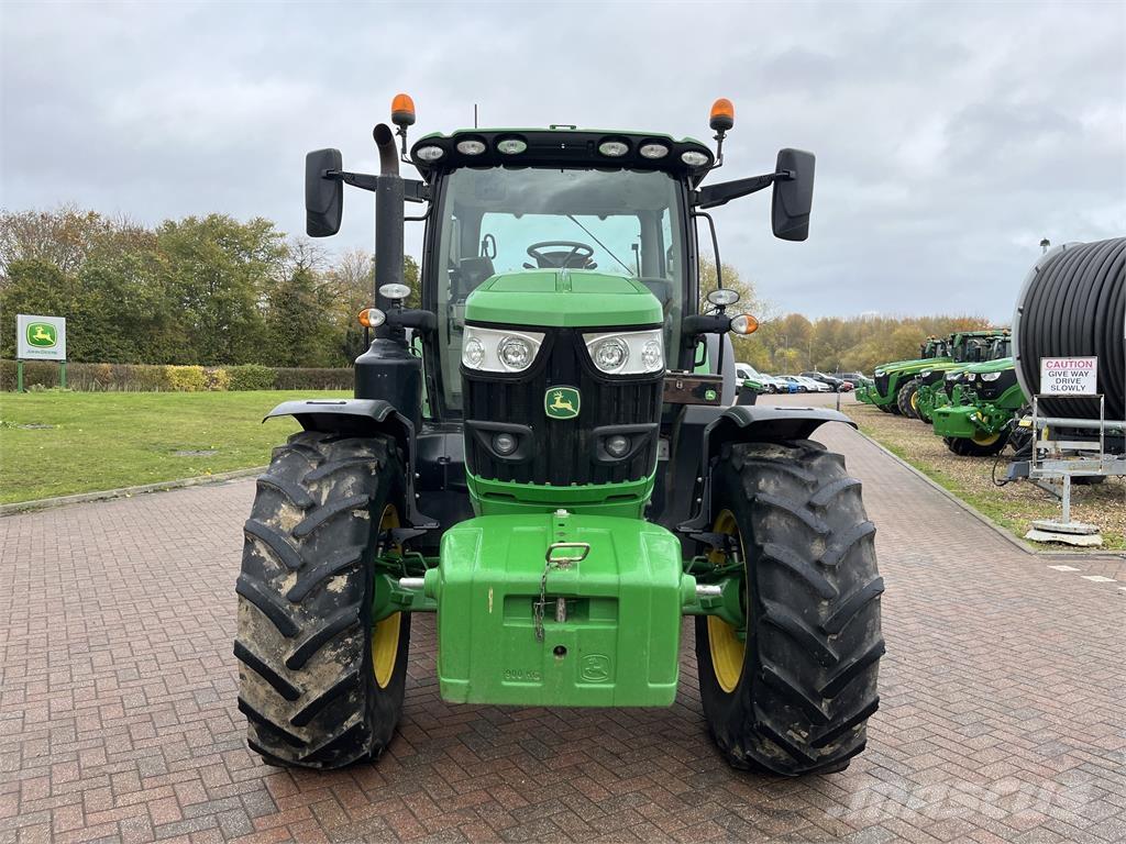 John Deere 6R155 Tractoren