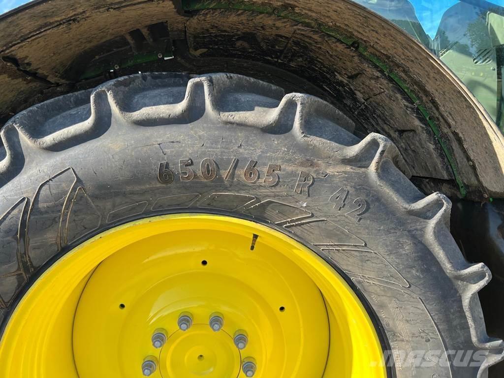 John Deere 6R215 Tractoren