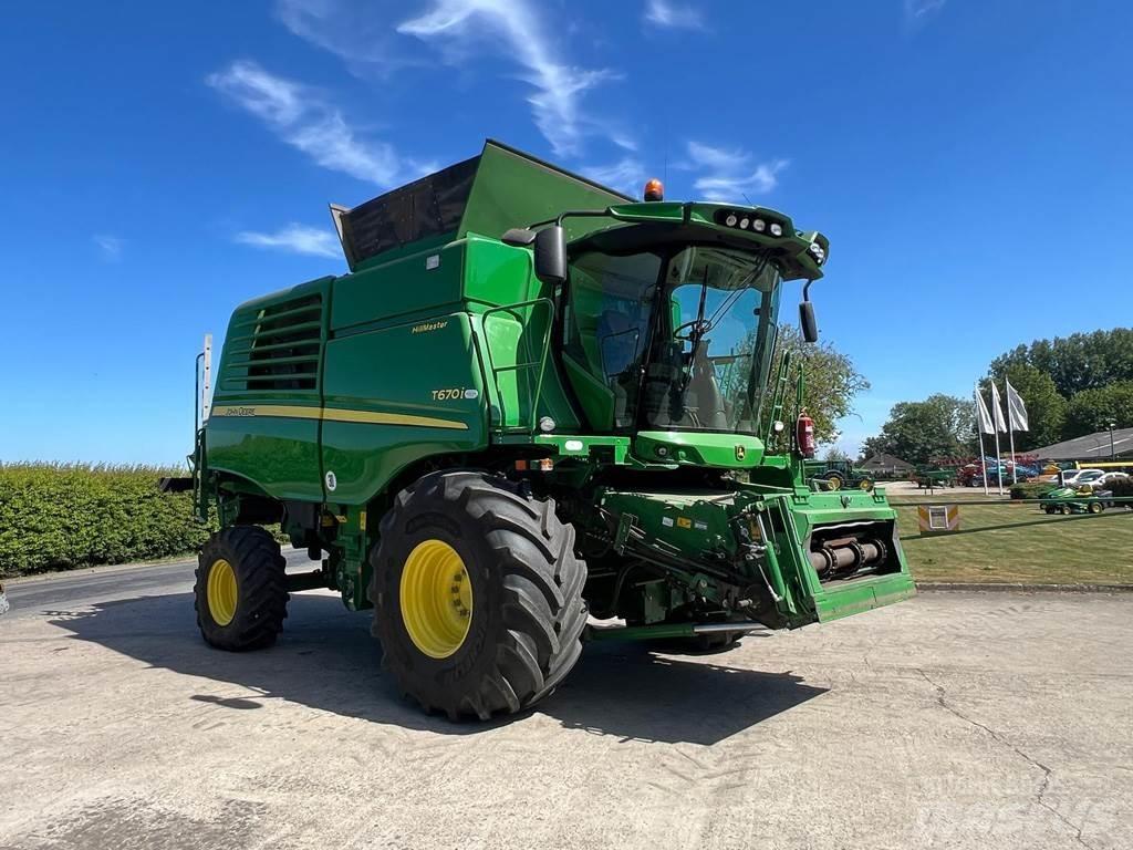 John Deere T670HM Maaidorsmachines