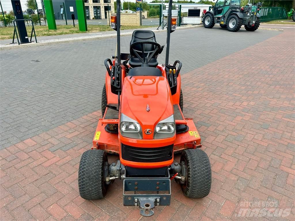 Kubota BX2350 Compacttrekkers
