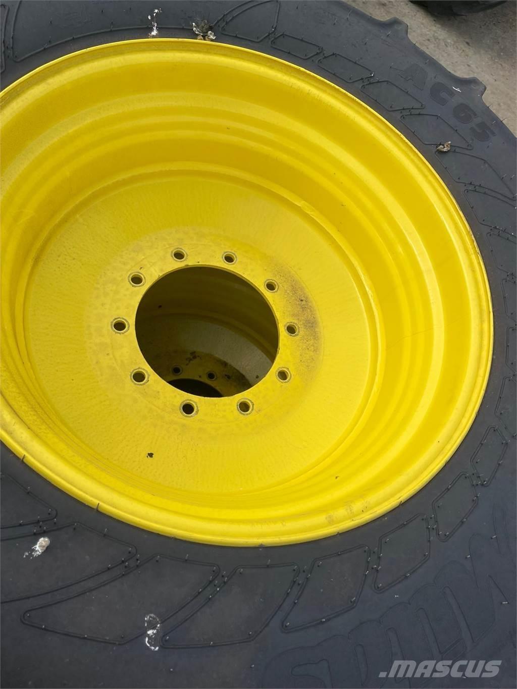  WHEELS Banden, wielen en velgen