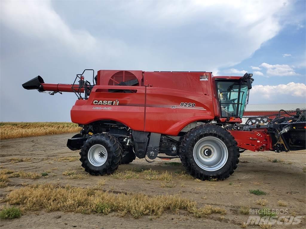 Case IH 8250 Maaidorsmachines