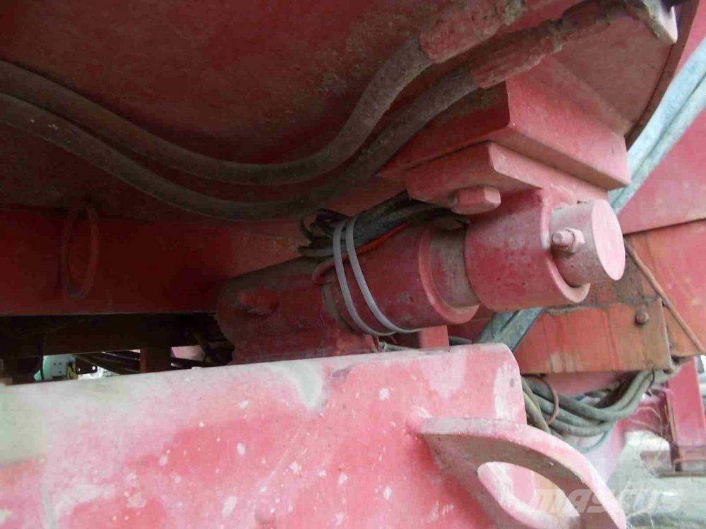  Loewen 1022 Mengvoedermachines