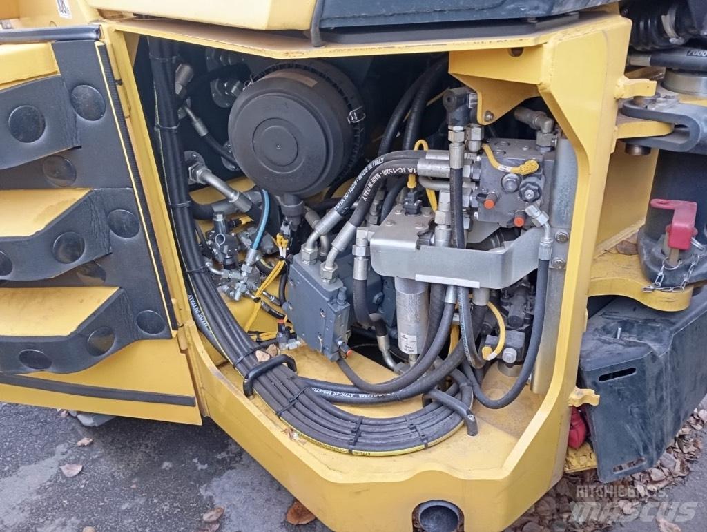 Bomag BW 203 AD-4 Duowalsen