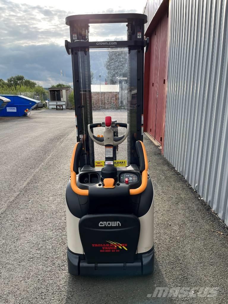 Crown ETi 4000-1.2 Meeloop stapelaar