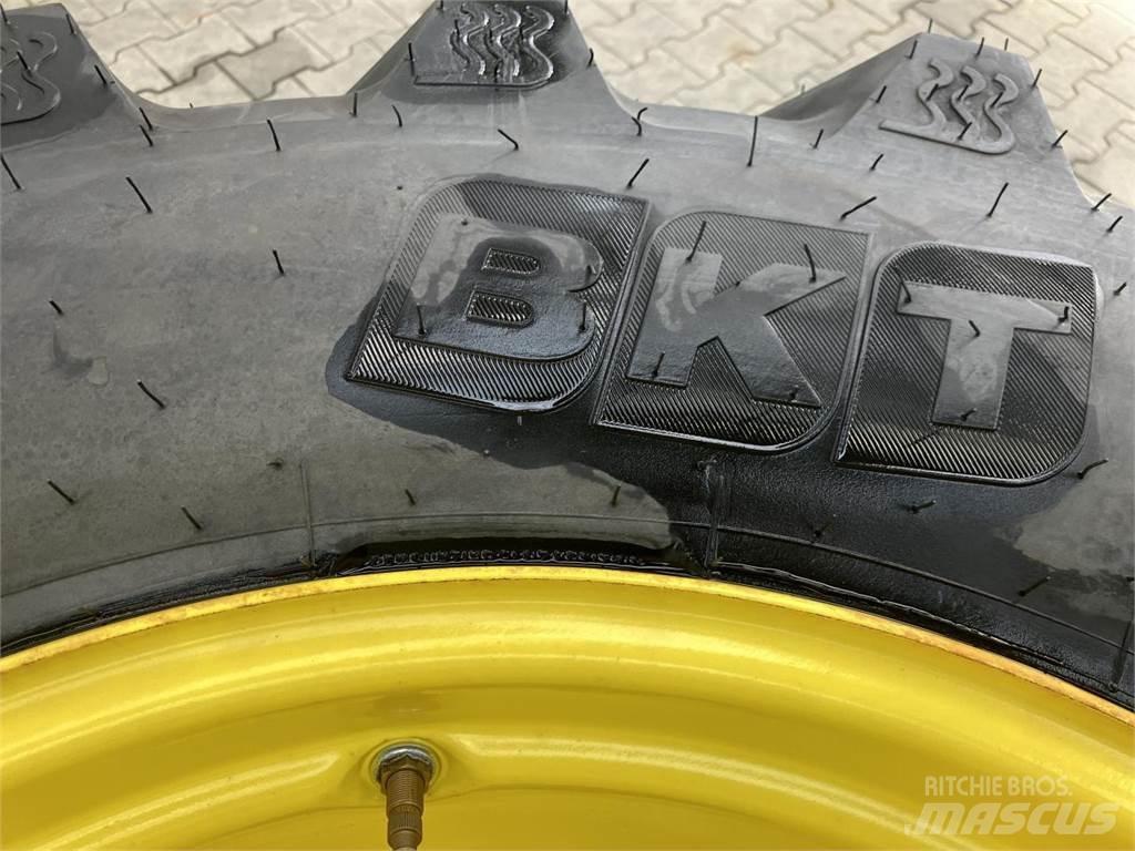 BKT 480/65R28 Banden, wielen en velgen