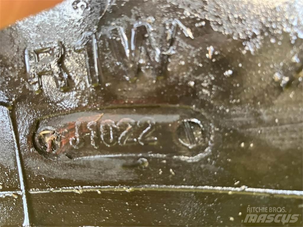 BKT 480/65R28 Banden, wielen en velgen