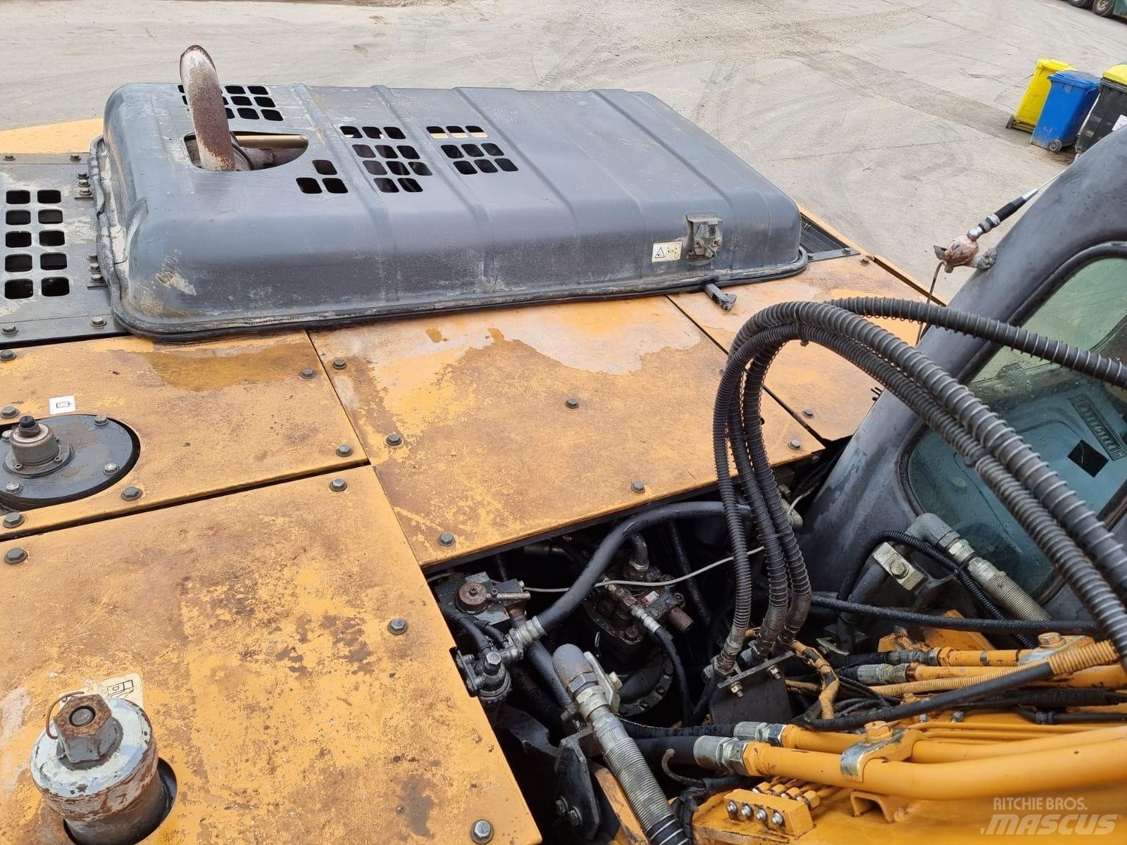CASE CX 210 LC Rupsgraafmachines