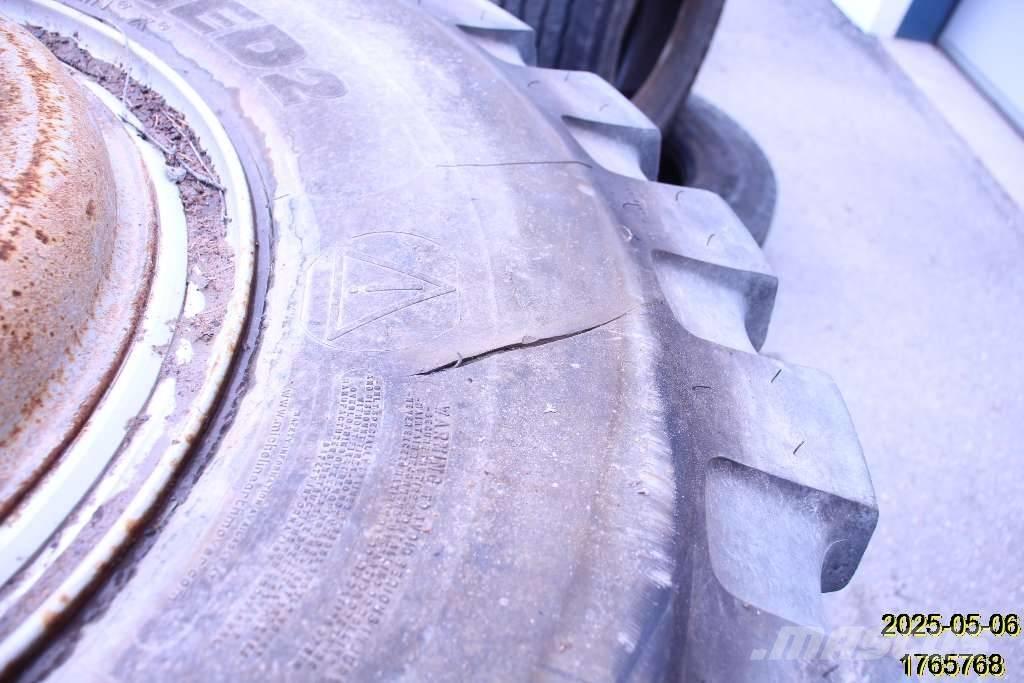Michelin XMINED2 Banden, wielen en velgen