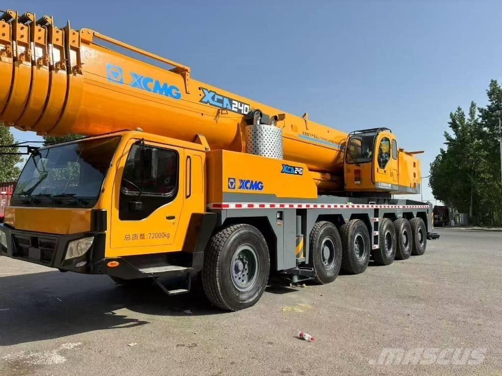 XCMG XCA240 Ruw terrein kranen