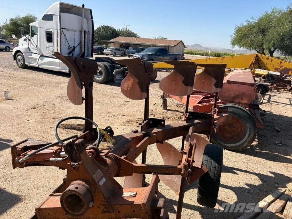 Case IH 140 plow Overige accessoires voor tractoren