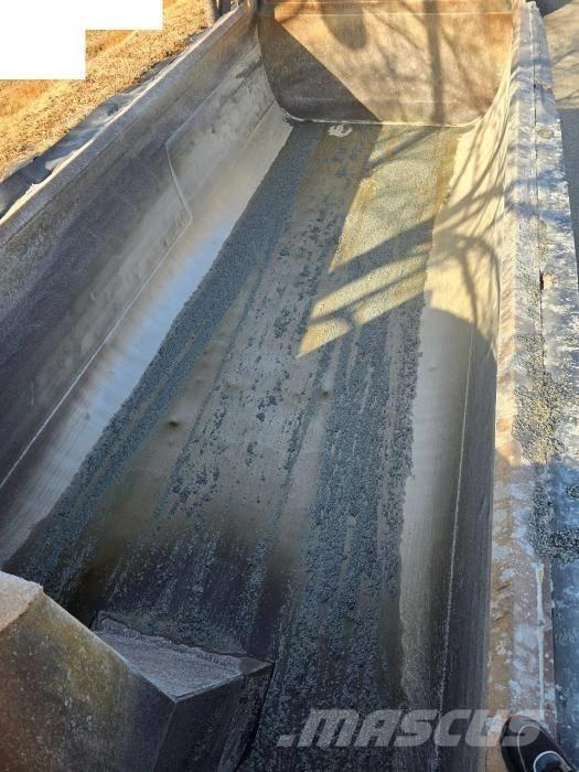 Mercedes-Benz 3951 Mini Dumpers