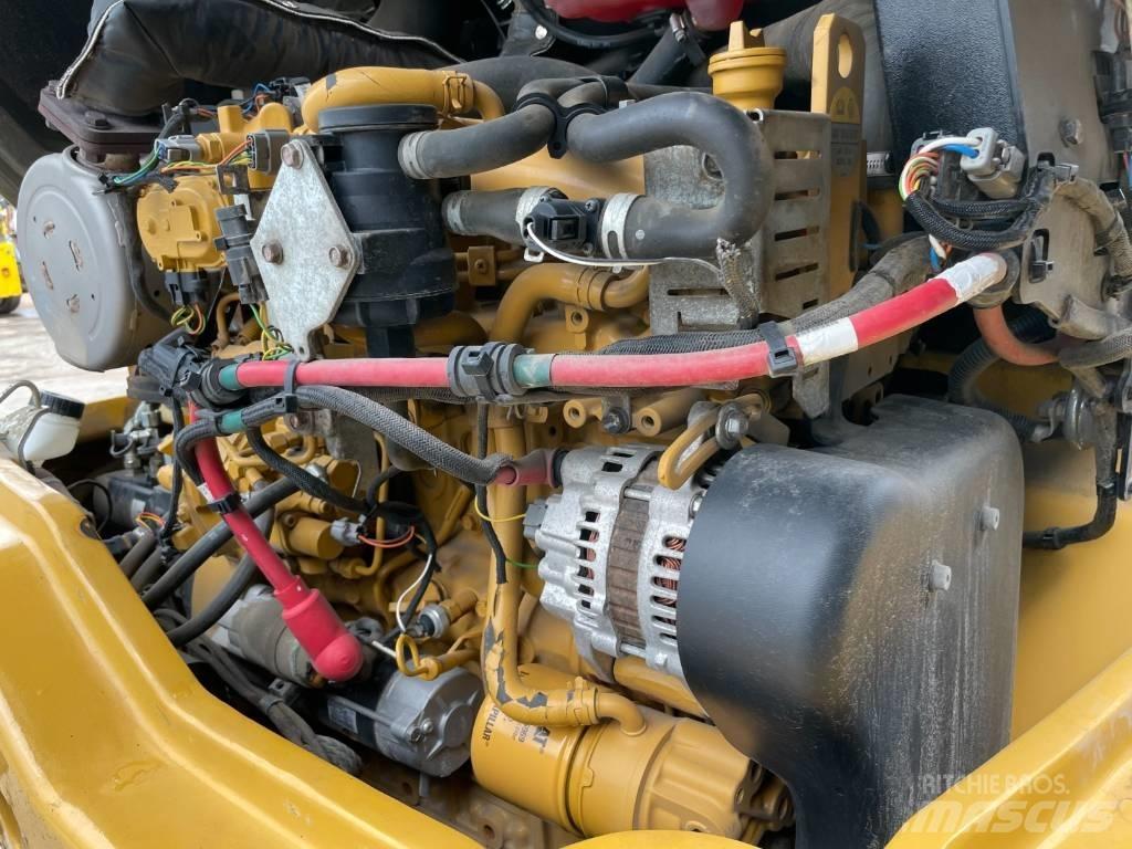 CAT 907M Wielladers