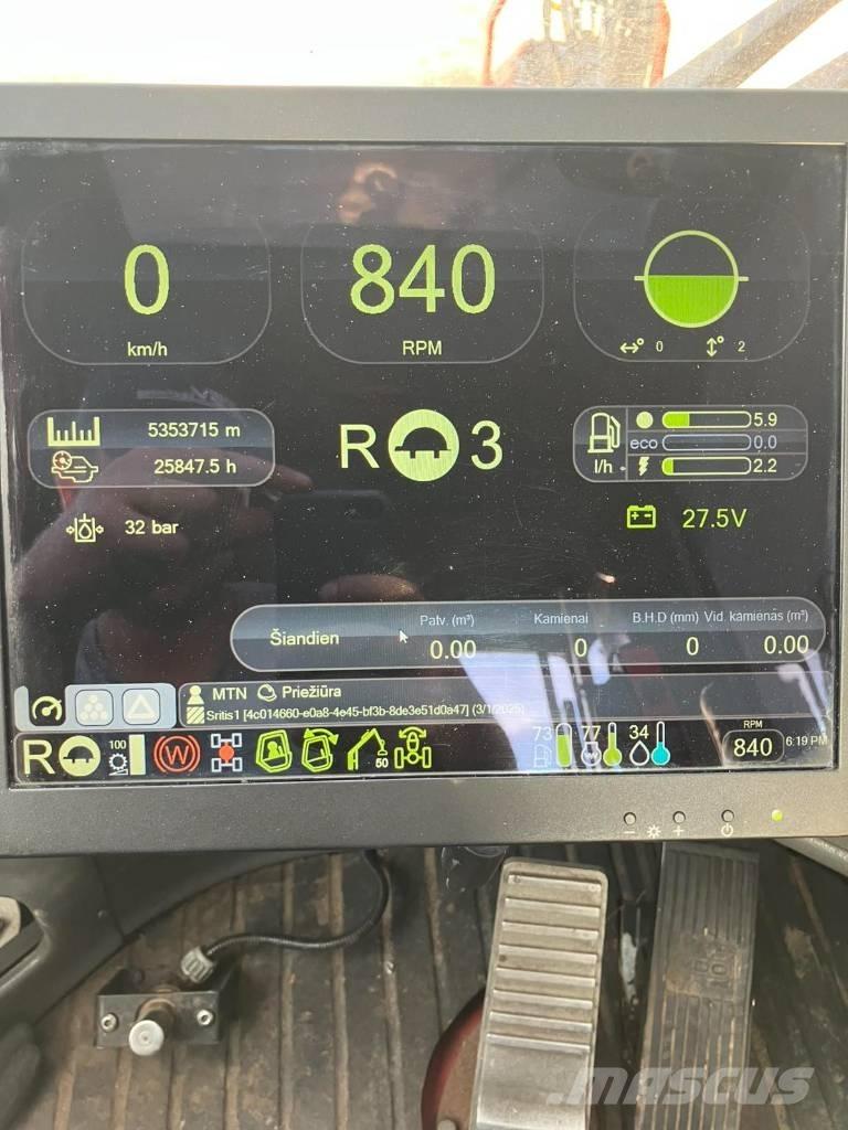 Komatsu 911.4 Harvesters