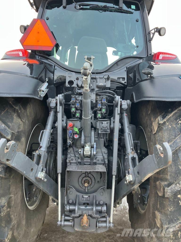 Valtra Q305 Tractoren