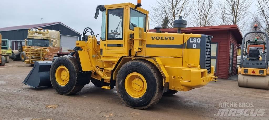 Volvo L 90 B Wielladers