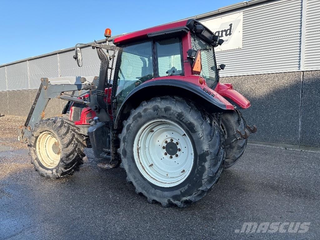 Valtra N 143 Tractoren
