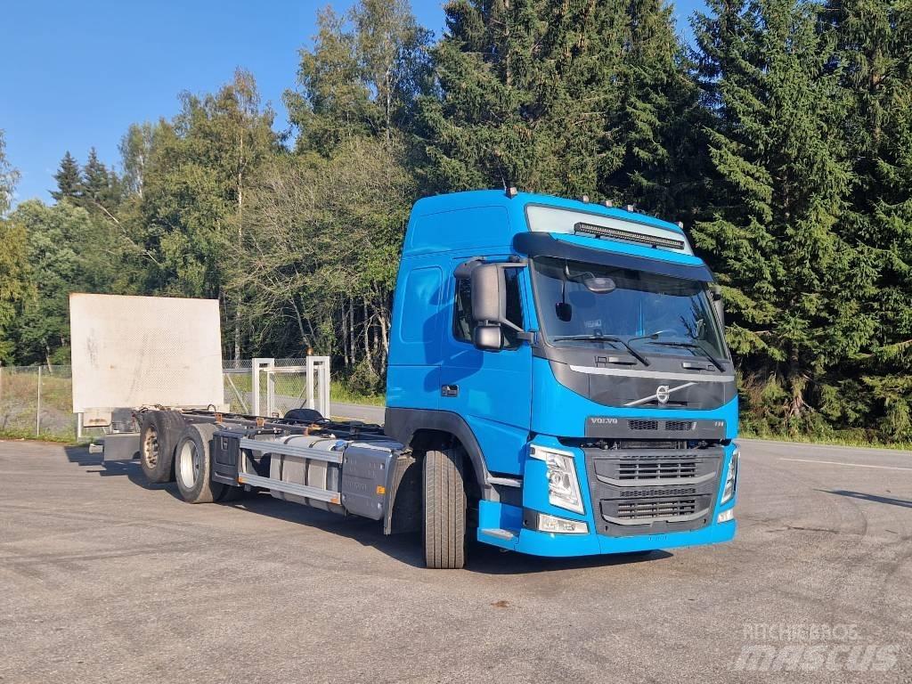 Volvo FM500 6X2*4 Chassis met cabine