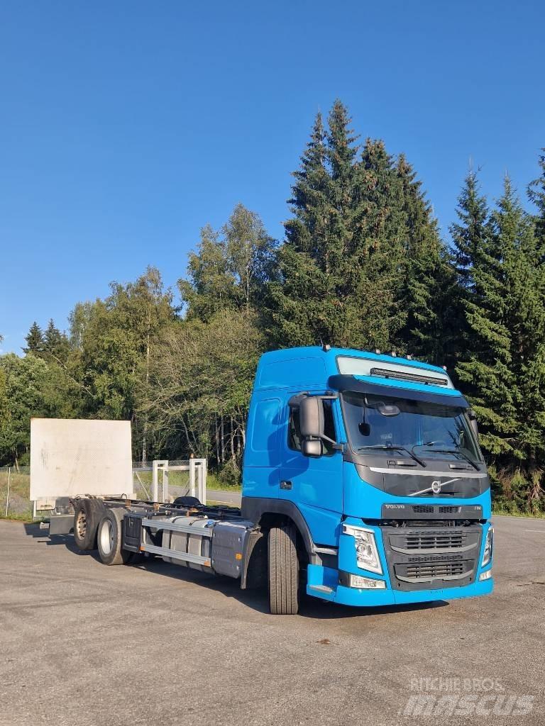 Volvo FM500 6X2*4 Chassis met cabine