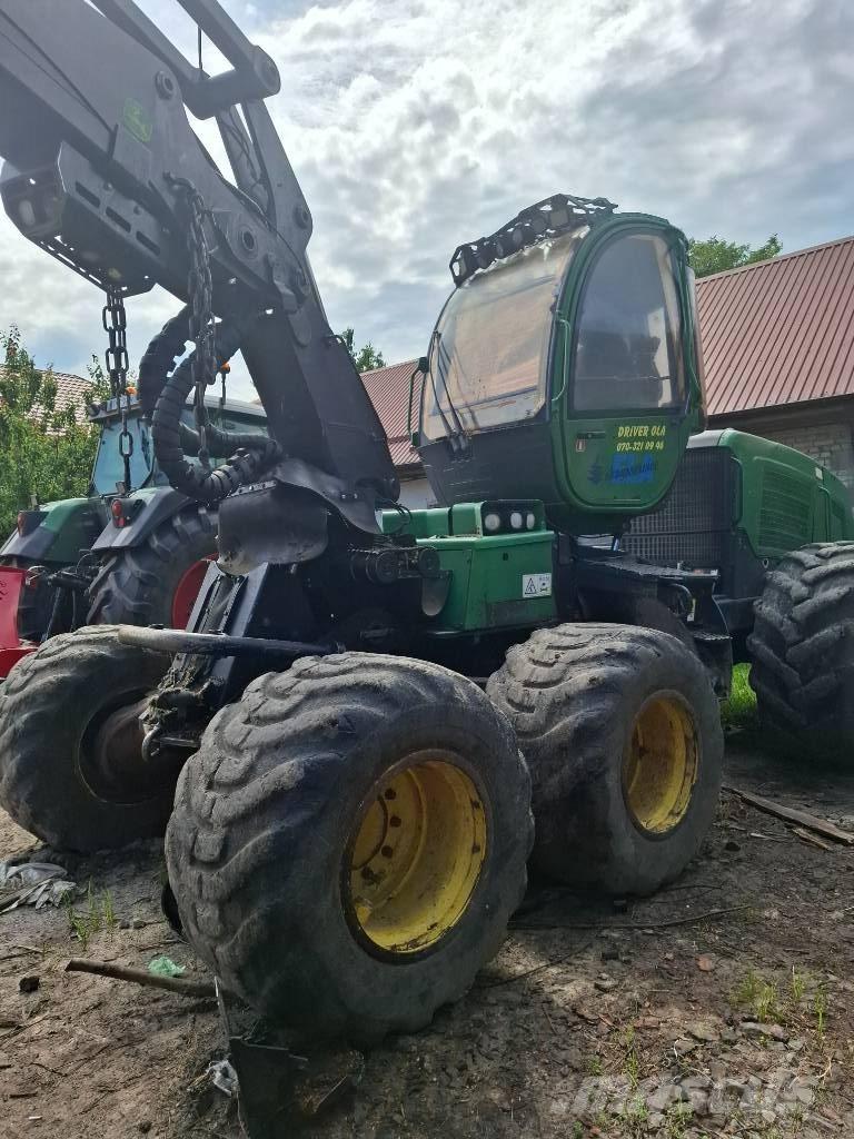 John Deere 1170 E Harvesters