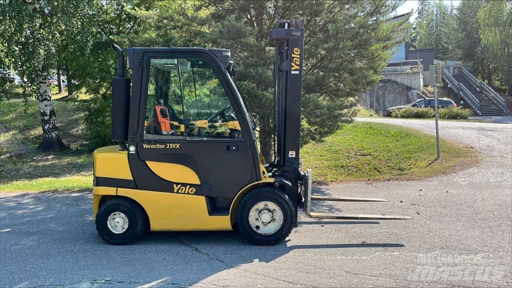 Yale GDP 25 VX Diesel heftrucks
