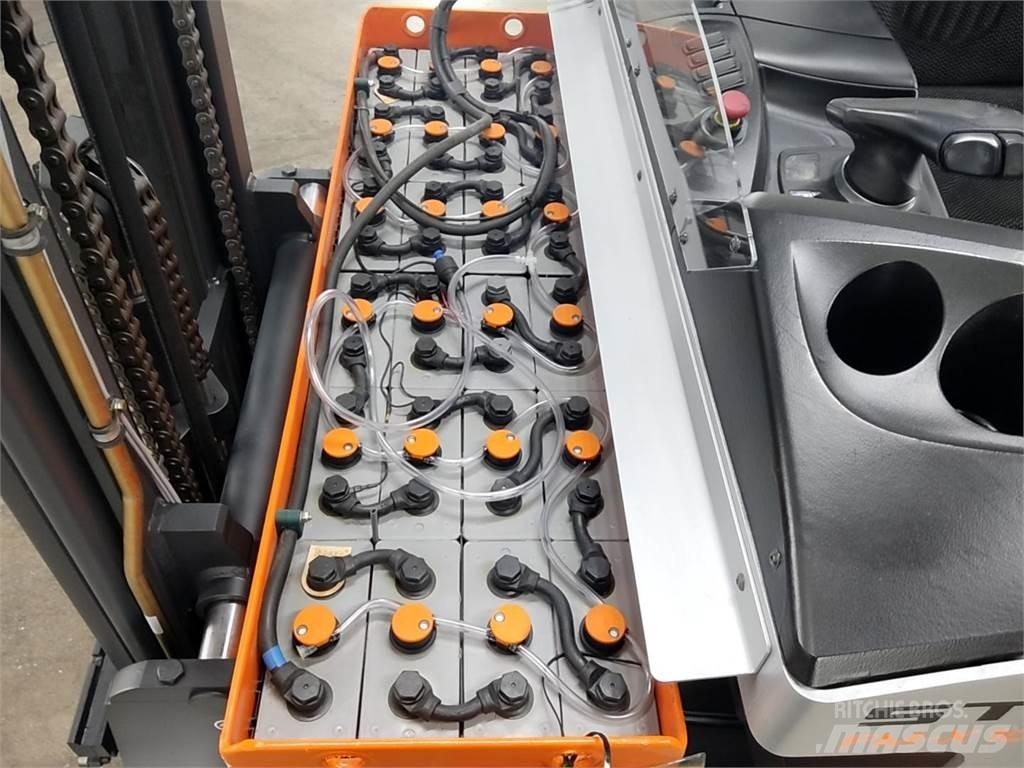 Still FM-X10 Reachtruck voor hoog niveau